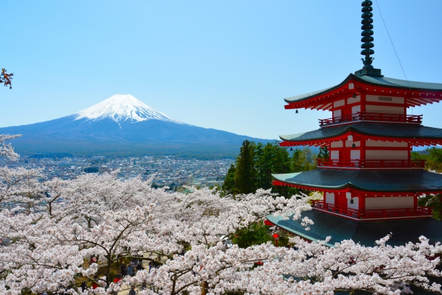 五重塔と桜と富士山